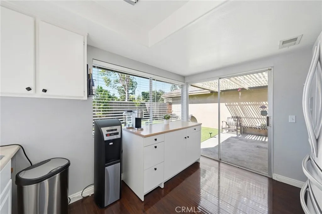 3702 W Park Central Avenue