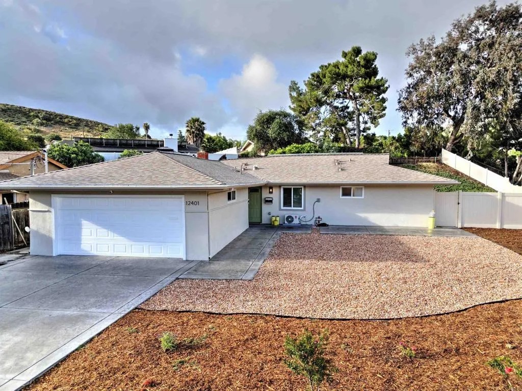 12401 Metate Lane