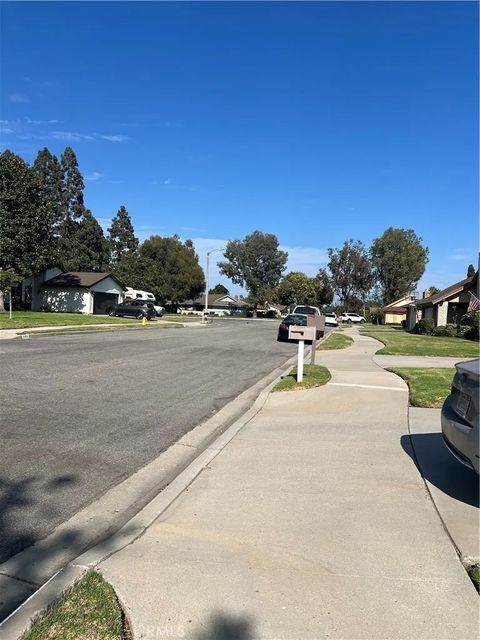 Tiny photo for 166 Bramble Court, Camarillo, CA 93010 (MLS # SR25236628)