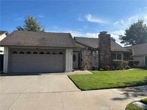 Photo of 166 Bramble Court, Camarillo, CA 93010 (MLS # SR25236628)