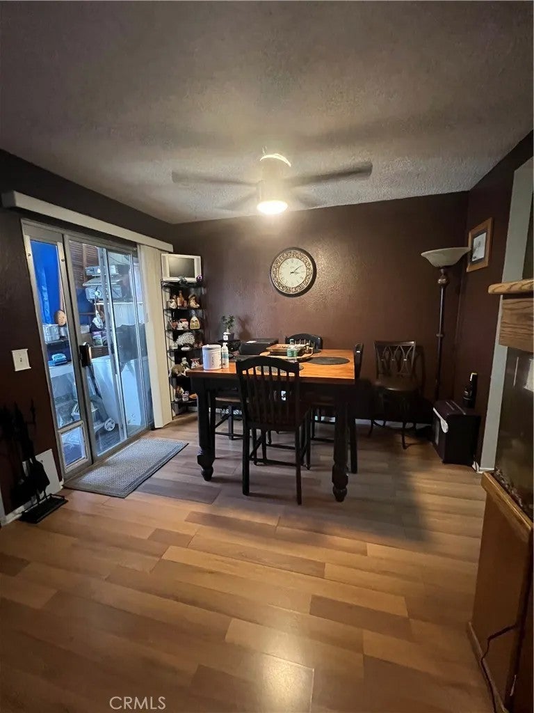 2393 S Reservoir