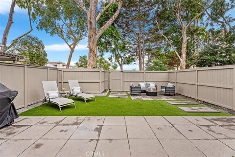 Tiny photo for 19662 Stern Lane, Huntington Beach, CA 92648 (MLS # OC25273962)