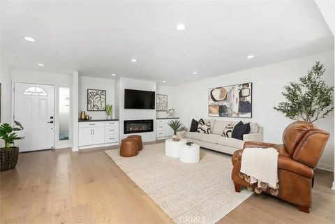 Tiny photo for 19662 Stern Lane, Huntington Beach, CA 92648 (MLS # OC25273962)