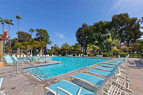 Tiny photo for 19662 Stern Lane, Huntington Beach, CA 92648 (MLS # OC25273962)