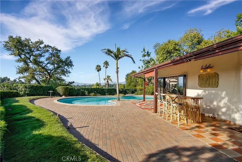 3701 Royal Meadow