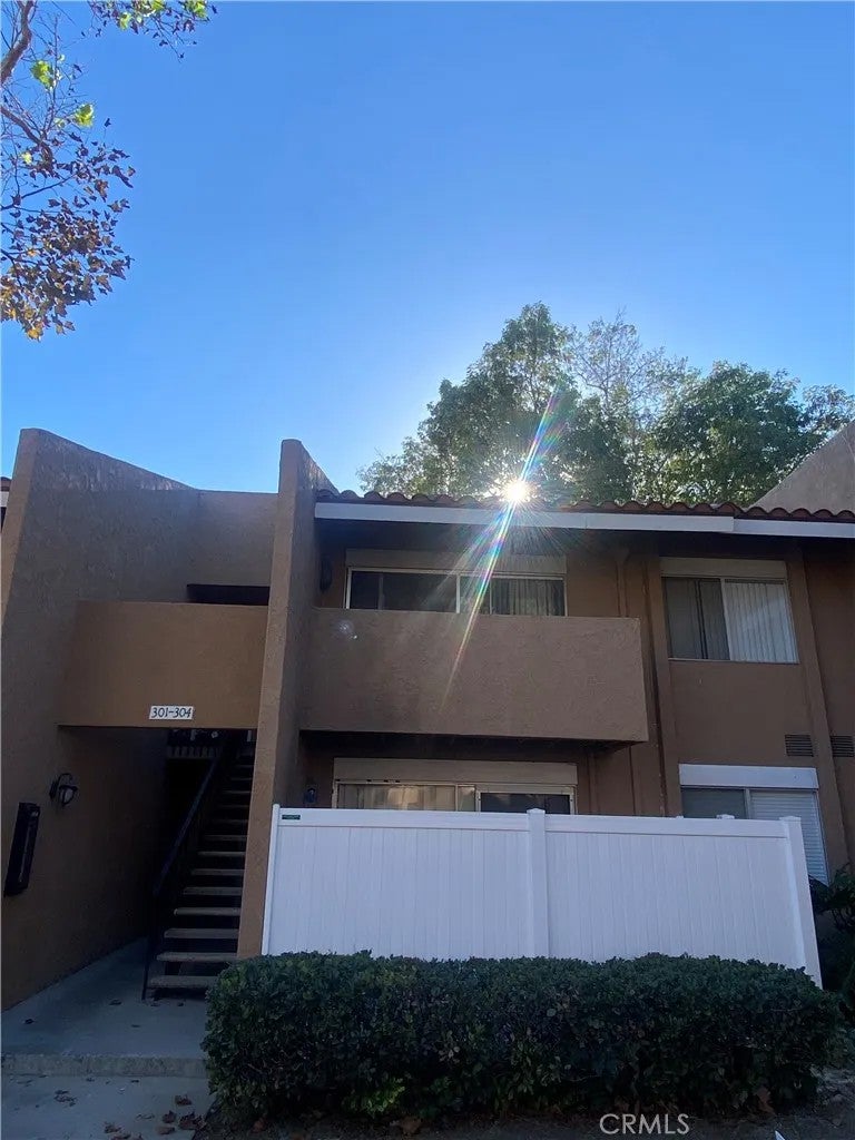1101 W Macarthur 301