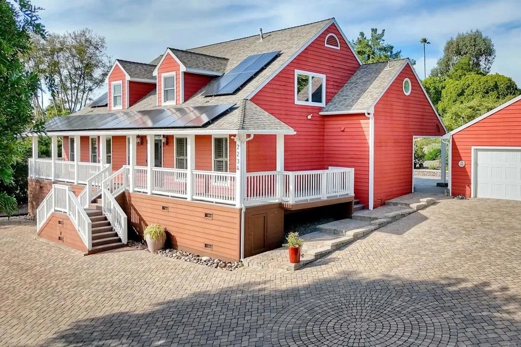 Photo of 2234 Mira Sol Drive, Vista, CA 92084 (MLS # NDP2602435)