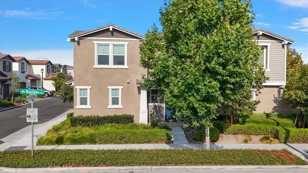 2904 E Merritt Paseo