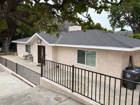 Photo of 535 Wentworth Avenue, Santa Barbara, CA 93101 (MLS # DW26034240)