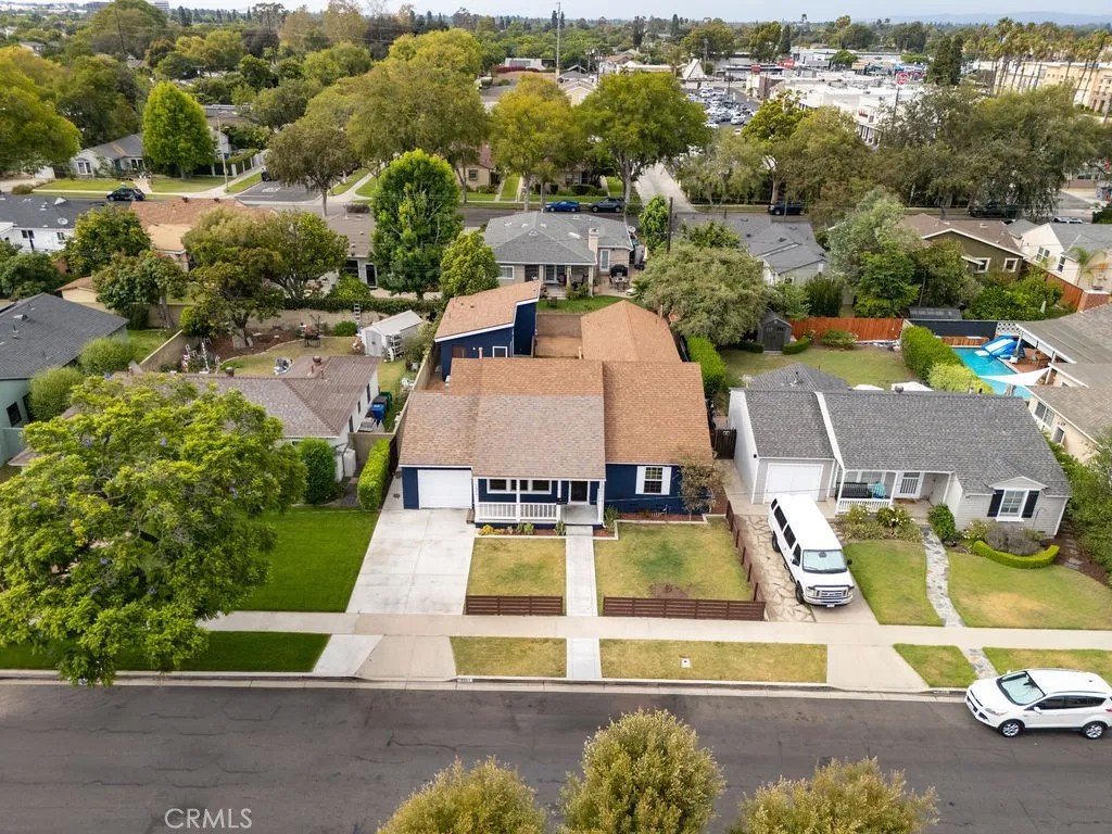 5451 E Daggett
