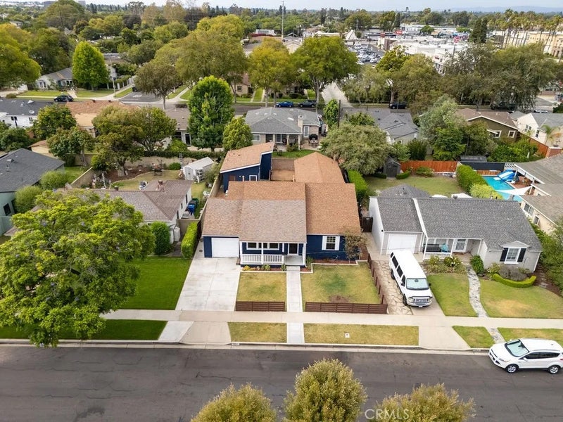 5451 E Daggett