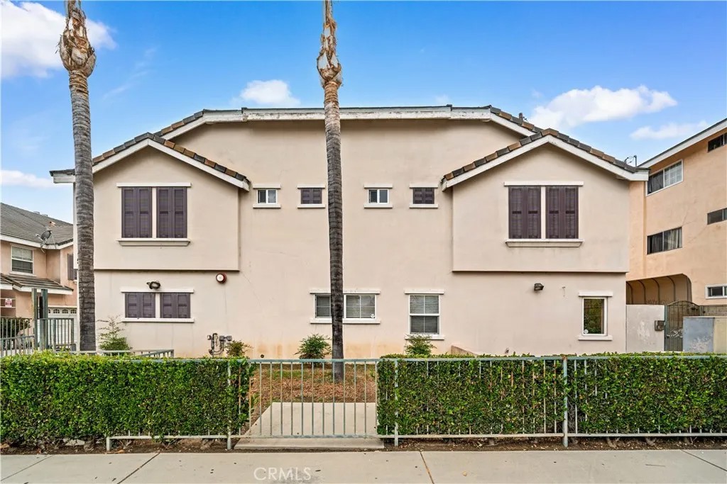 5241 Rosemead Boulevard C