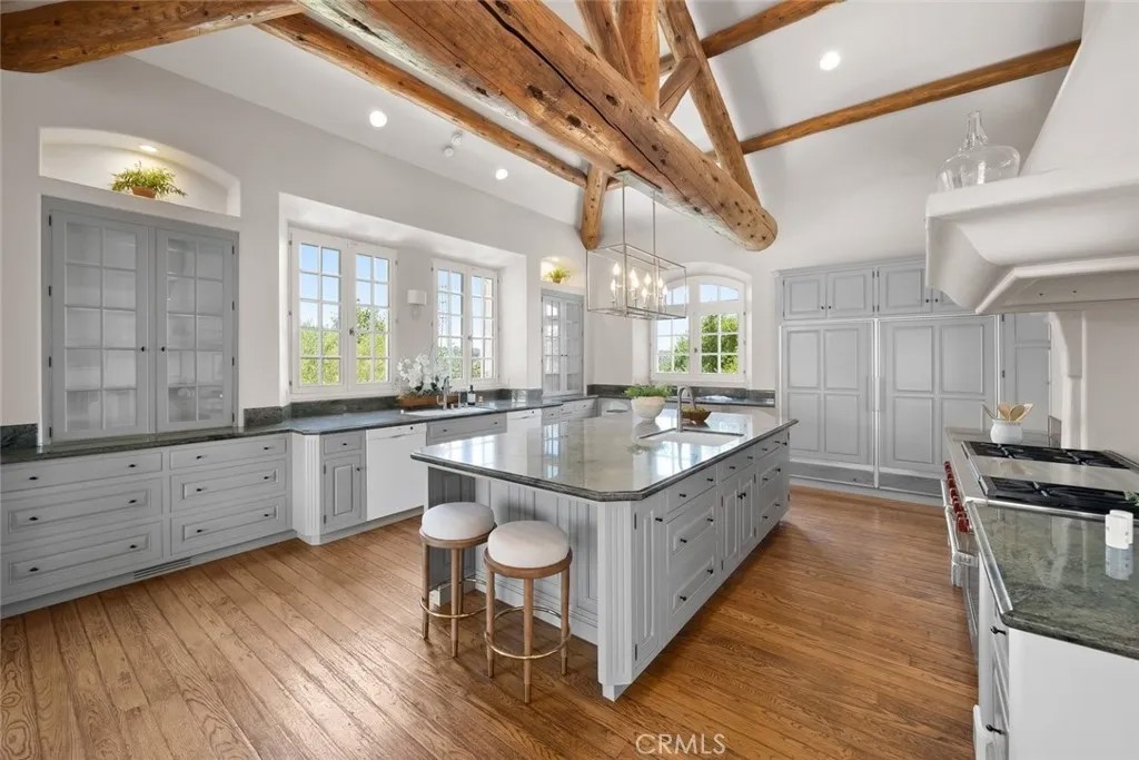 2520 Nightshade Place