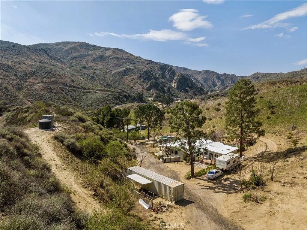 Photo of 28274 San Martinez Grande Canyon Road, Castaic, CA 91384 (MLS # SR25278567)