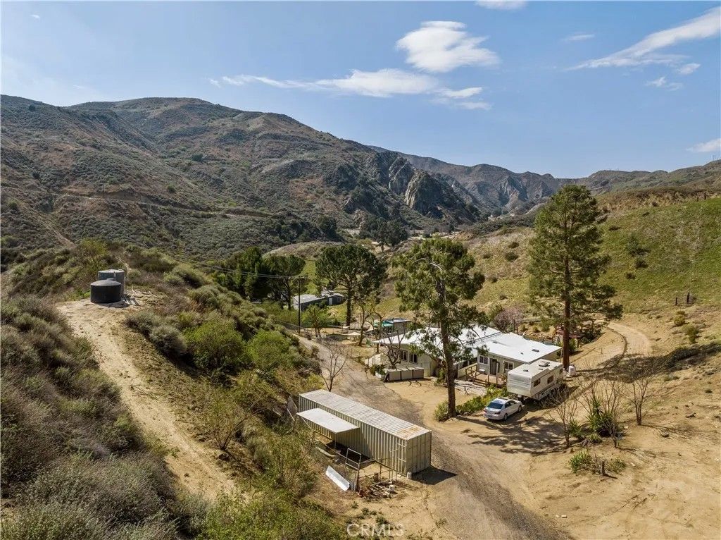 Photo of 28274 San Martinez Grande Canyon Road, Castaic, CA 91384 (MLS # SR25278567)