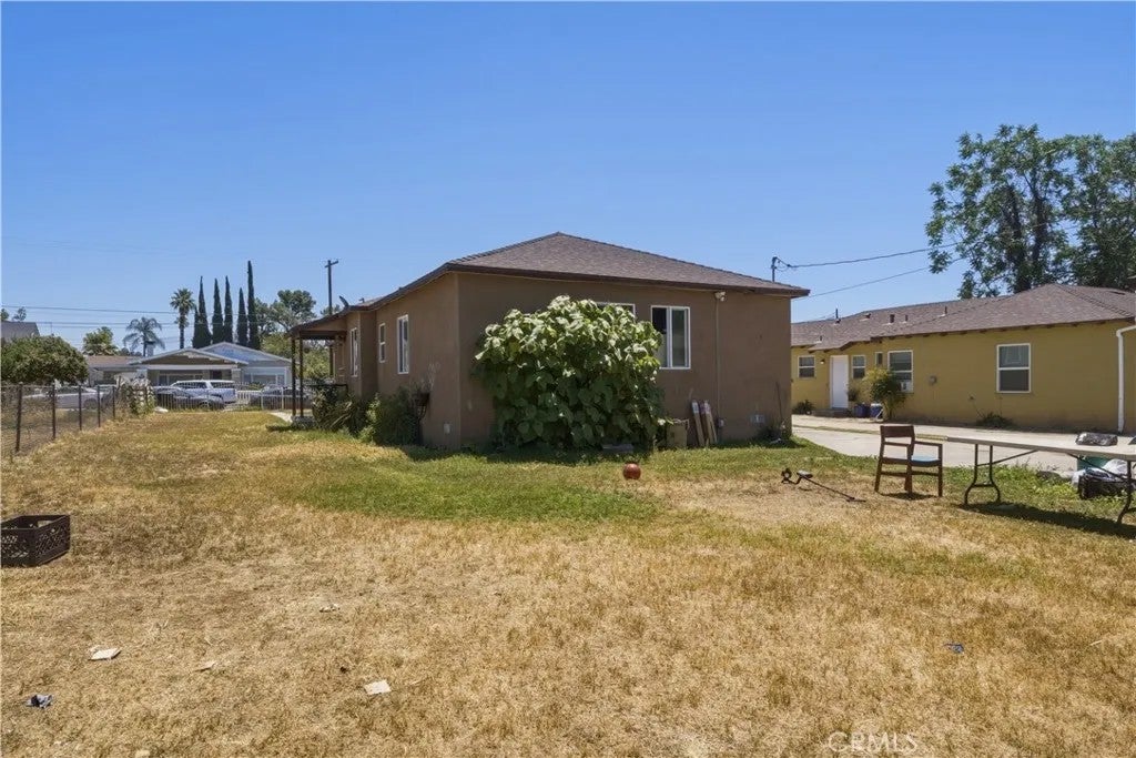 1544 Genvieve Street