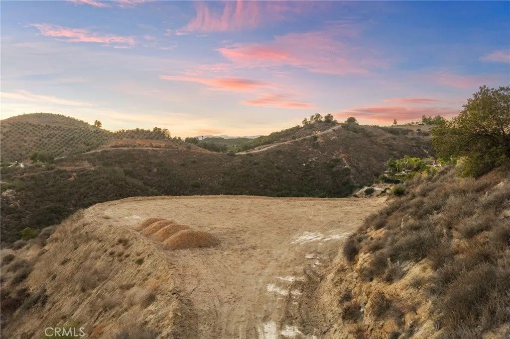 Photo of 44995 Via Renaissance, Temecula, CA 92590 (MLS # SW26198797)