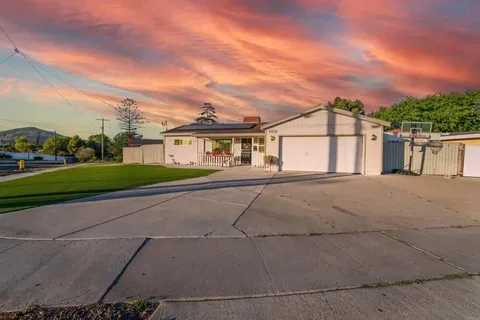 8100 8100 Binney Place, La Mesa, CA 91942 - #: PTP2502596