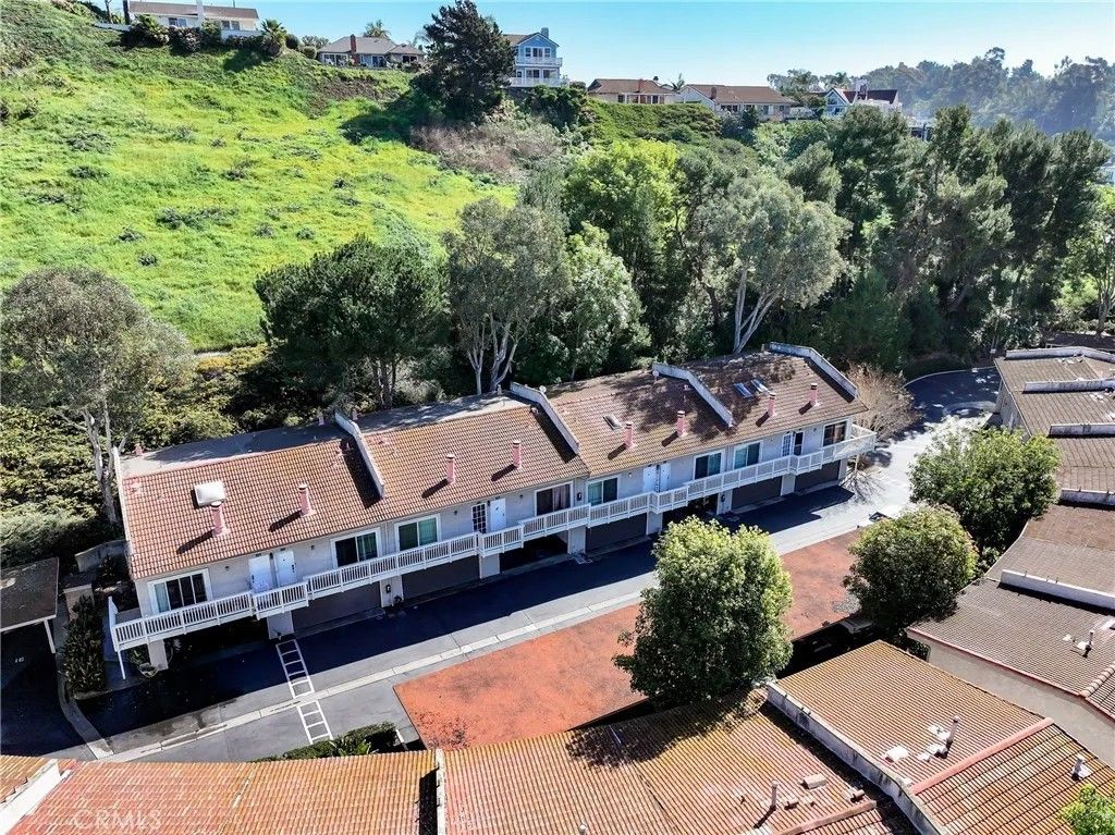 Photo of 23821 Hillhurst Dr. #38, Laguna Niguel, CA 92677 (MLS # PW26070511)