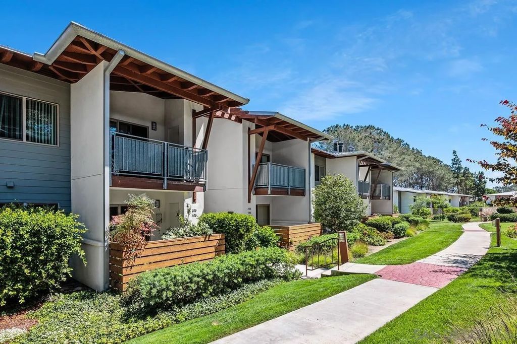 Photo of 1650 S El Camino Real Real #206, Encinitas, CA 92024 (MLS # 250038436)