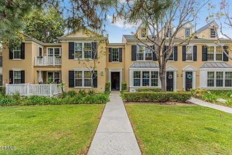 Photo of 990 Holiday Avenue, Ventura, CA 93003 (MLS # V1-36884)