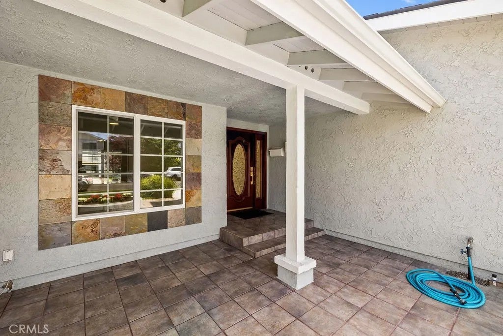 3805 Alder