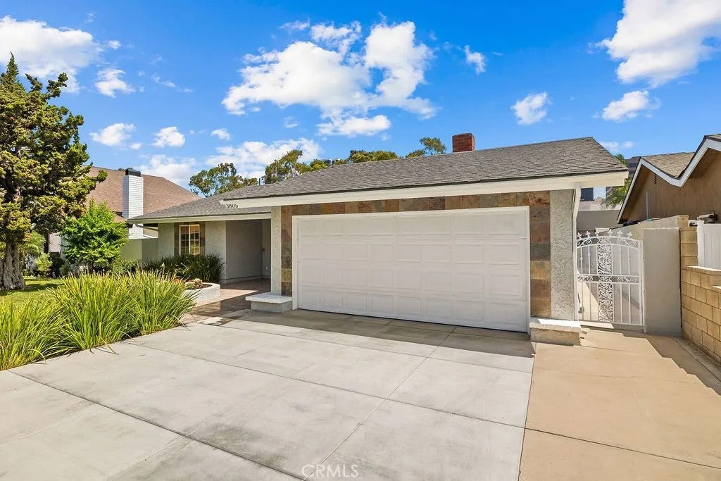 3805 Alder