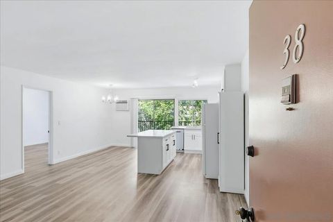 7835 Cowles Mountain Ct B38 San Diego CA 92119