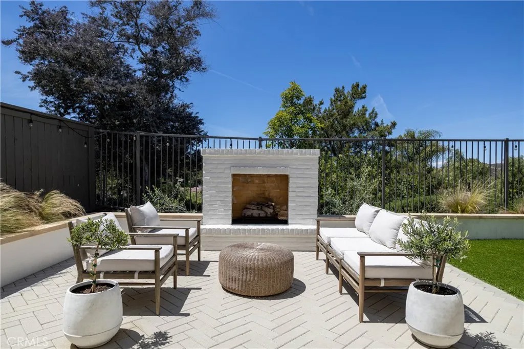 5313 Camino Bosquecillo