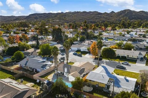 Tiny photo for 640 Vista De Loma, Hemet, CA 92543 (MLS # CV25273032)