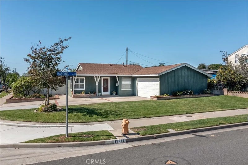 19271 Harding Lane