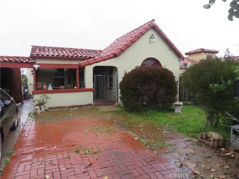 Photo of 3141 W 75th St, Los Angeles, CA 90043 (MLS # SR26006036)