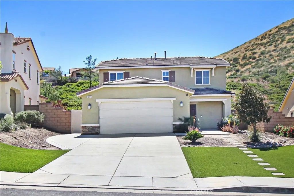 Photo of 35115 Fennel Ln, Lake Elsinore, CA 92532 (MLS # IG26065865)