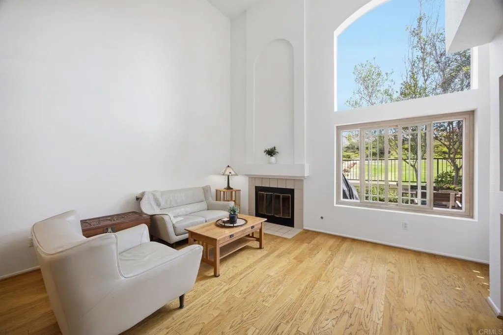 2370 Greenbriar Dr. C