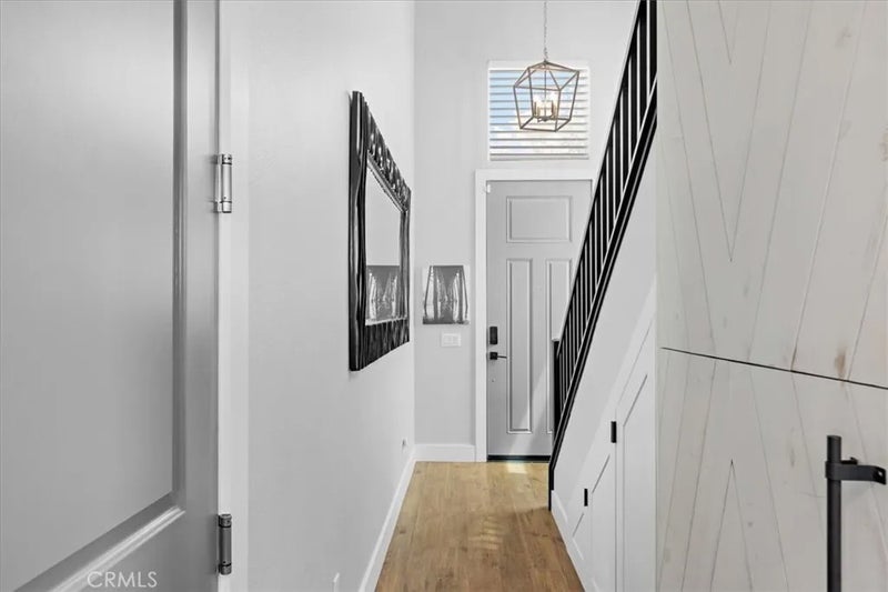 38496 Windingwalk