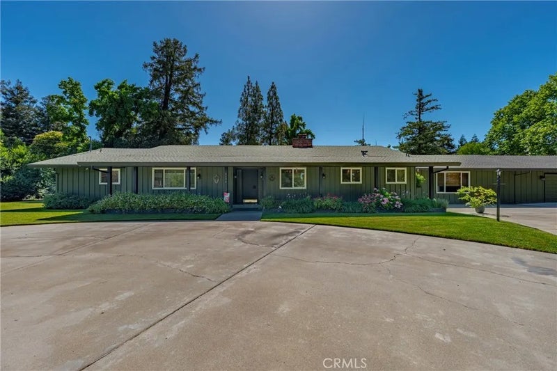 6090 Country Club Pl