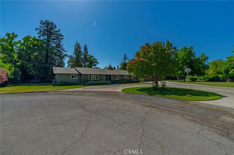 6090 Country Club Pl