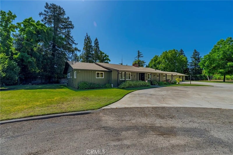 6090 Country Club Pl
