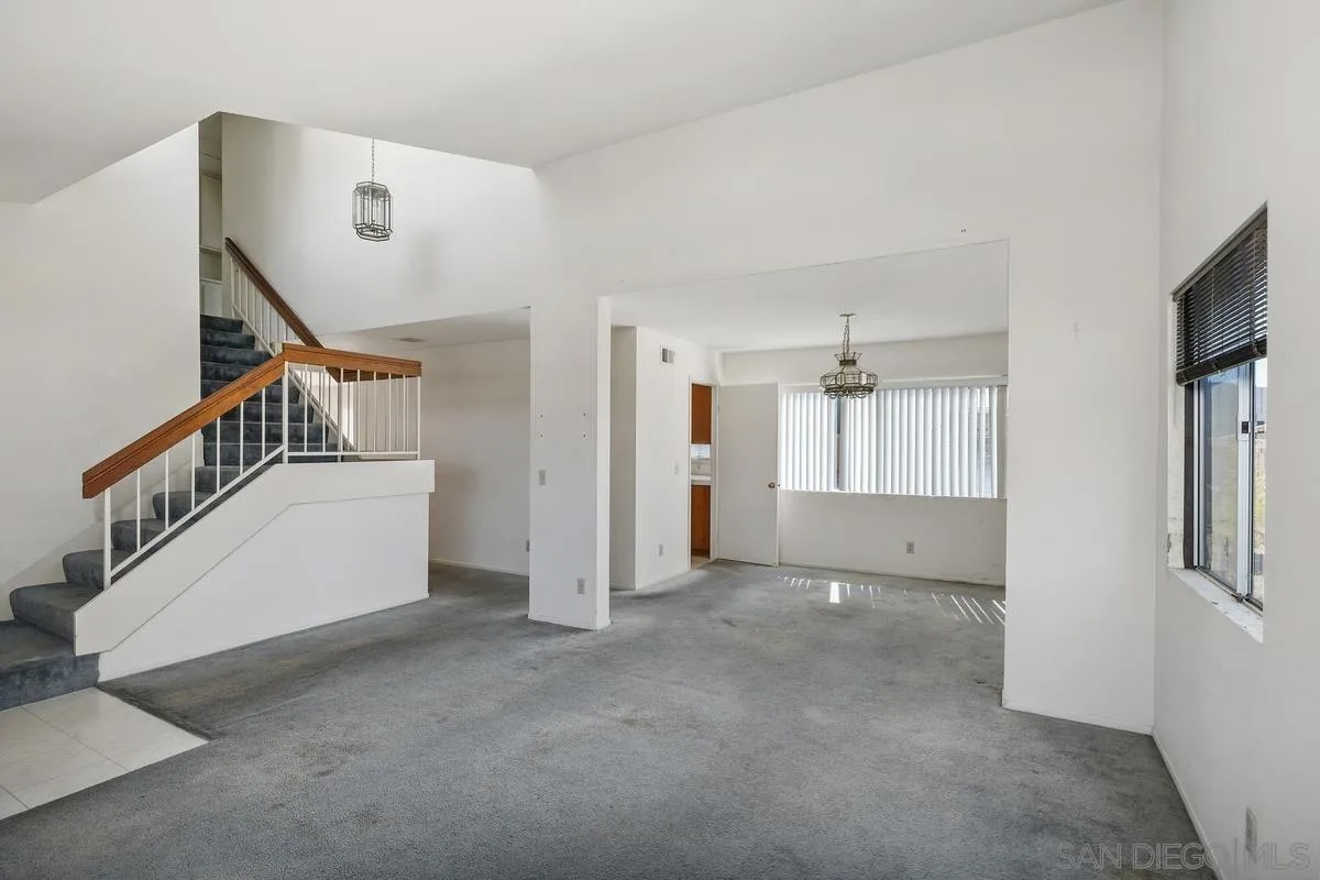 11315 Middle Ridge Ter