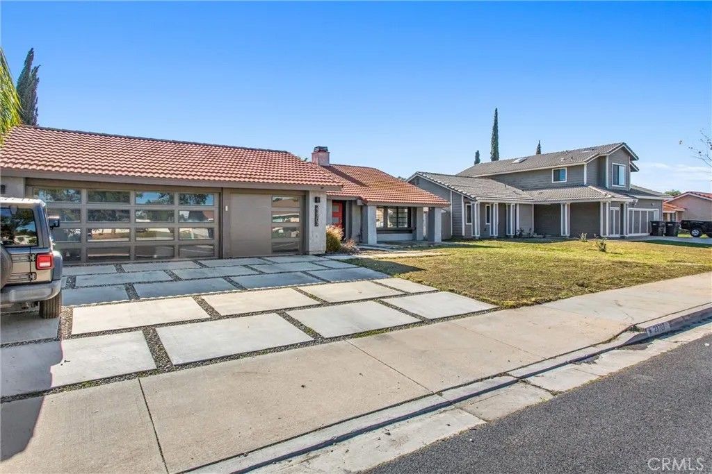 Photo of 23707 Bay Avenue, Moreno Valley, CA 92553 (MLS # IG26007624)