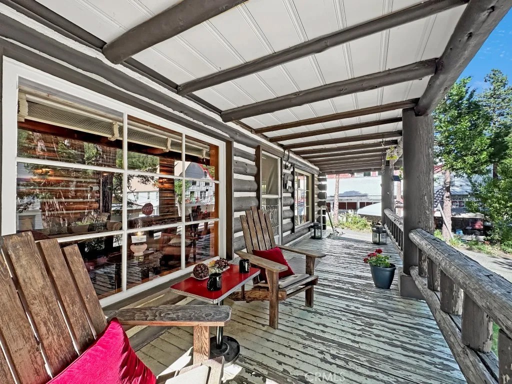 211 Main Street
