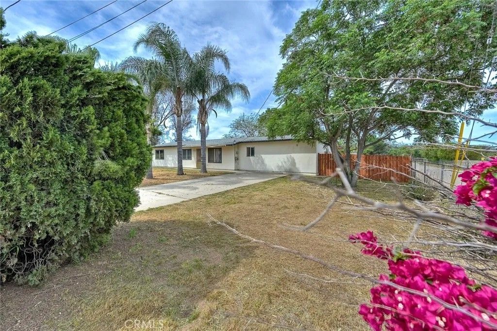 Photo of 1226 Jay Bird Lane, Ramona, CA 92065 (MLS # HD26071987)