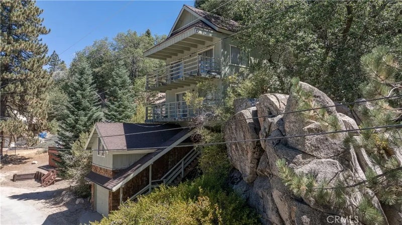 709 Ridge