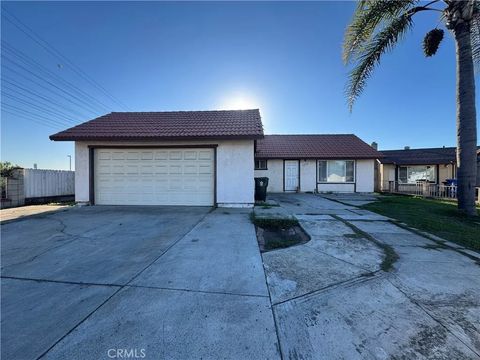 Photo of 1296 Finch Place, Chula Vista, CA 91911 (MLS # CV25274273)