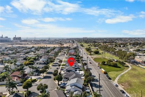 Tiny photo for 9171 Regatta Drive, Huntington Beach, CA 92646 (MLS # OC25246526)
