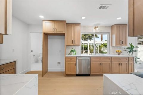 Tiny photo for 9171 Regatta Drive, Huntington Beach, CA 92646 (MLS # OC25246526)