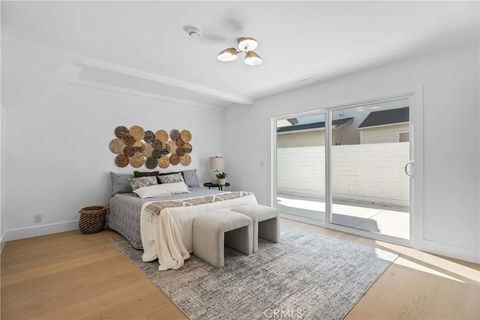 Tiny photo for 9171 Regatta Drive, Huntington Beach, CA 92646 (MLS # OC25246526)