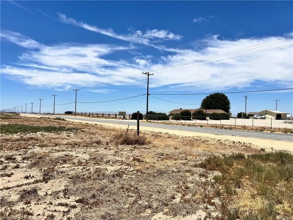 Photo of 125 Ste Vic Ave, Lancaster, CA 93535 (MLS # TR26078258)