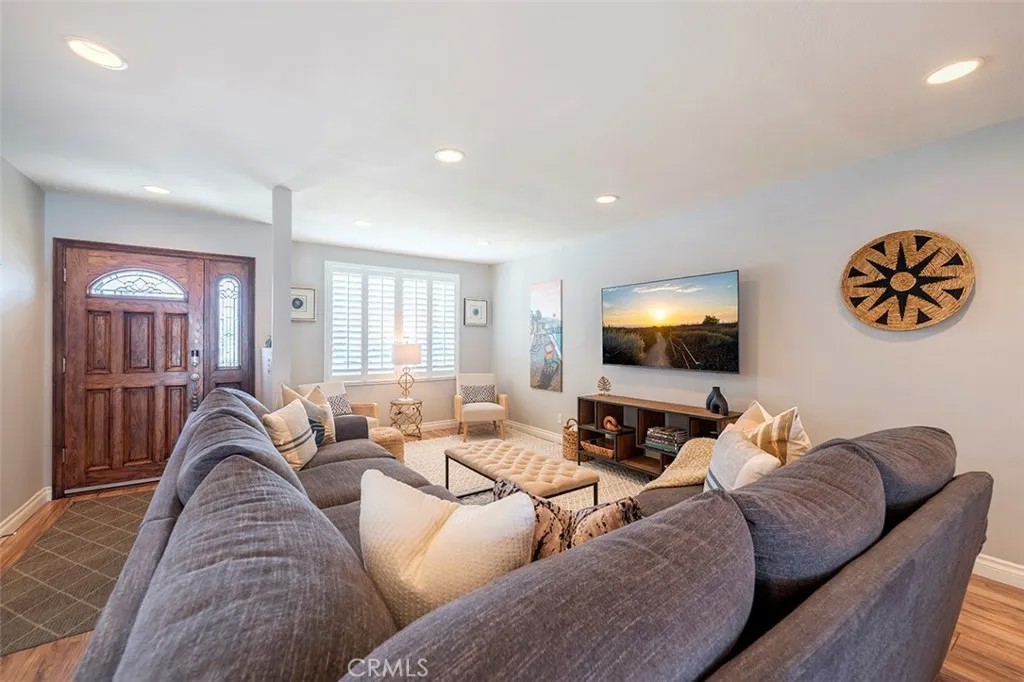 18417 Glenburn