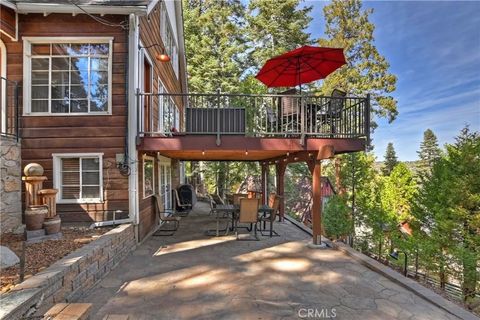 Tiny photo for 329 Summit Road, Lake Arrowhead, CA 92352 (MLS # IG25270154)